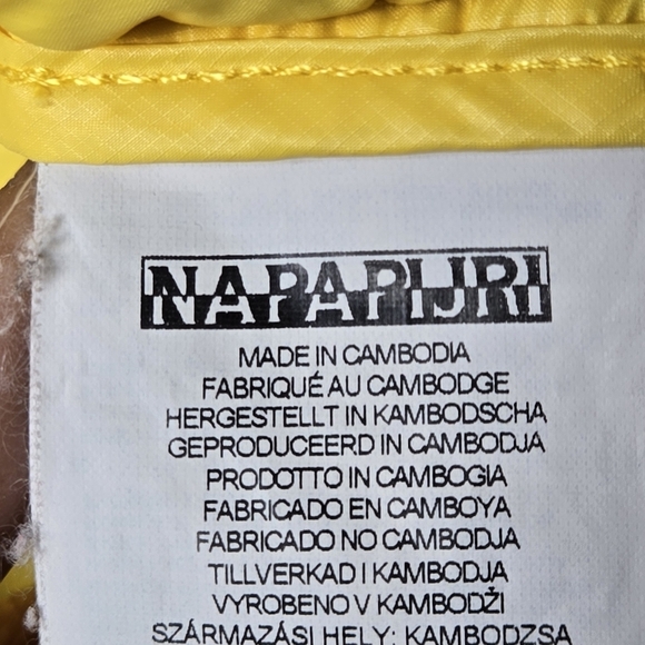 Urban Outfitters Napapijri Akke Butter Yellow Kids Quilted Puffer Duck Down Vest - Picture 5 of 15